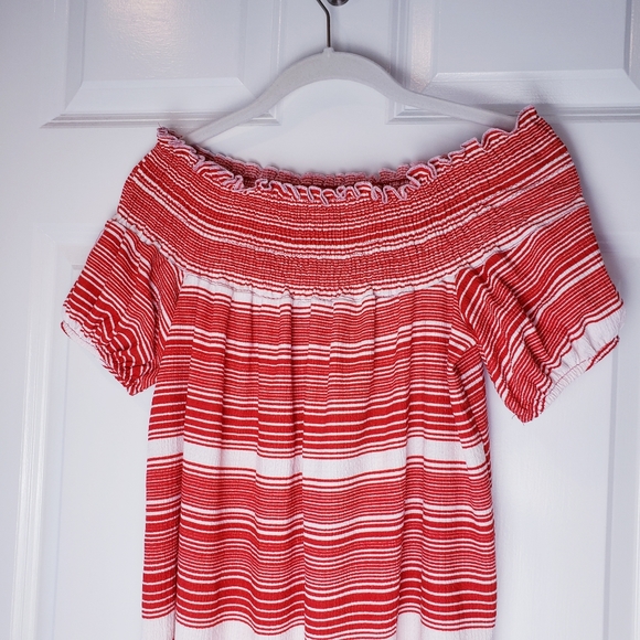 Zara off shoulder smocked midi dress red small - Picture 3 of 7